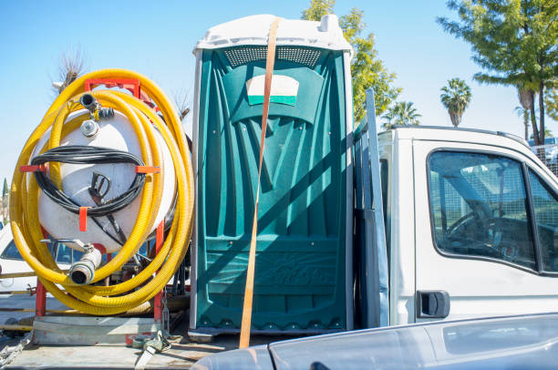 Portable Toilet Options We Offer in Lake Wales, FL